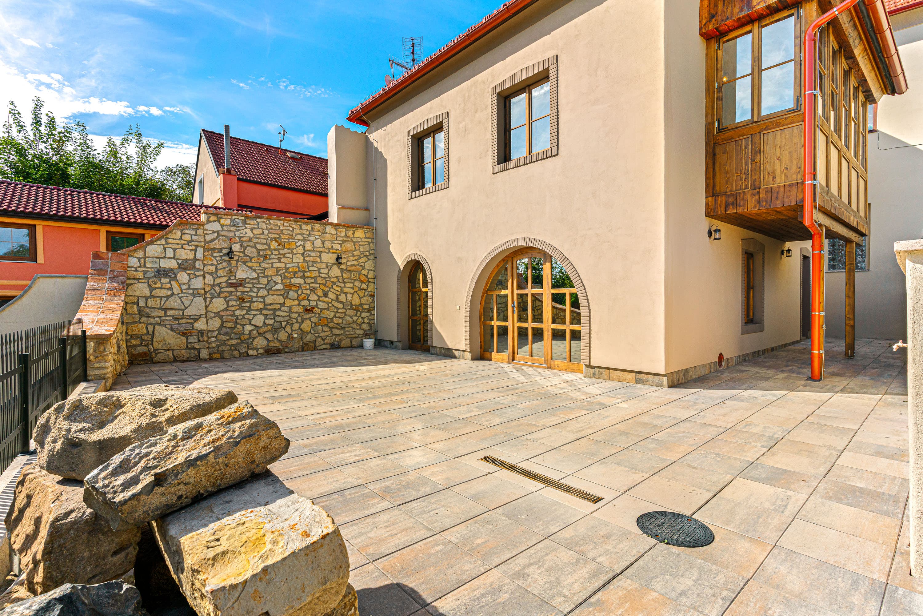 Prodej rodinného domu 370 m², pozemek 451 m² Slaný