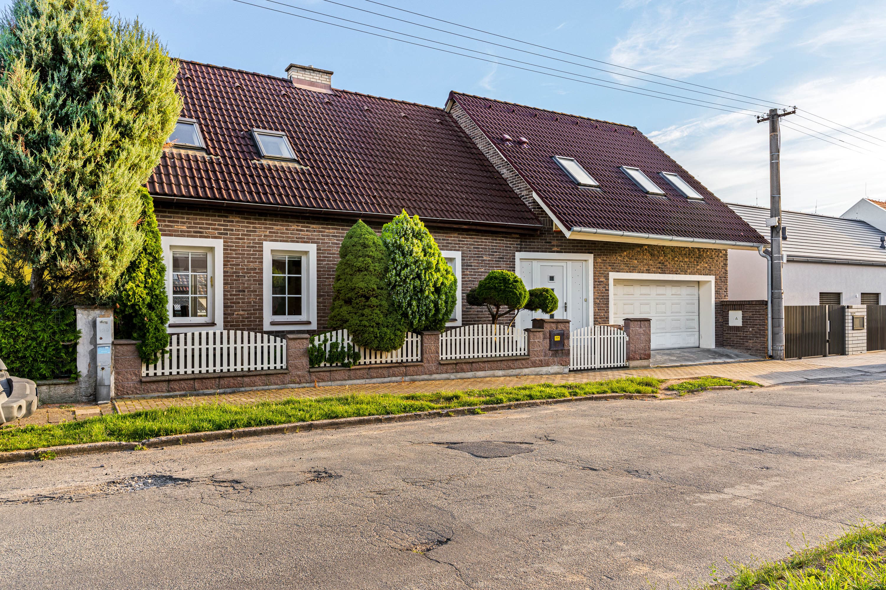 Prodej rodinného domu 250 m², pozemek 402 m² Čelakovského, Slaný